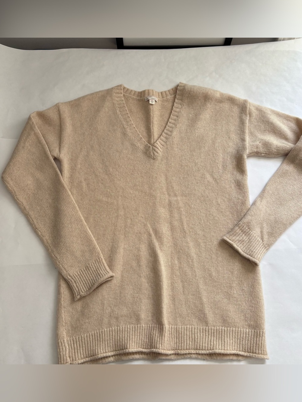 GAP Neutral Cream Cosy V-Neck Sweater Medium